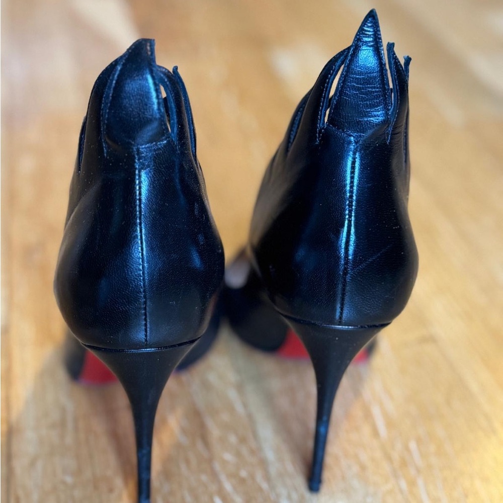 Christian Louboutin Black Heels with Dramatic Design - Picture 3 of 9